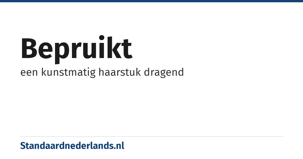bepruikt: een kunstmatig haarstuk dragend
